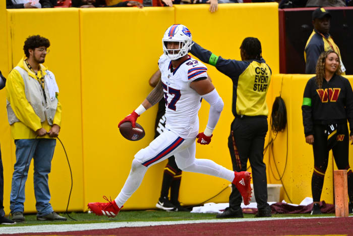 Buffalo Bills defensive end A.J. Epenesa scores a touchdown against the Washington Commanders.